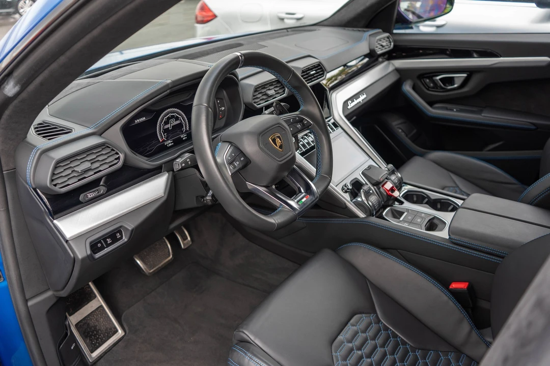 2021 Lamborghini Urus - Image 7 of 31