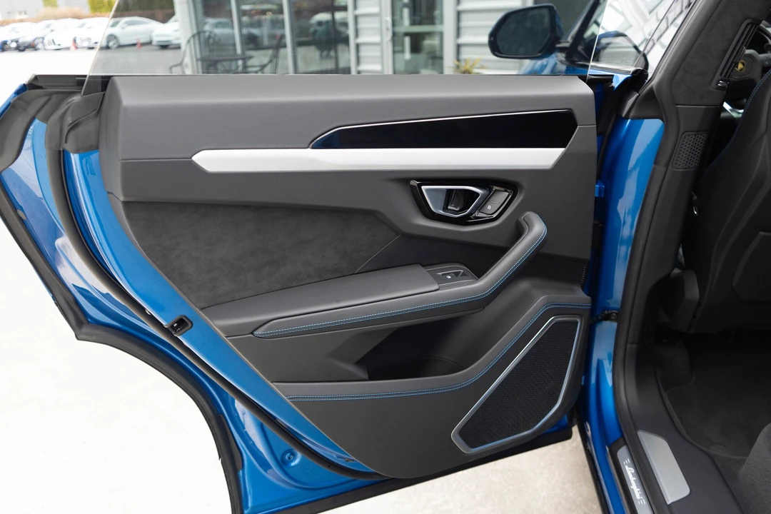 2021 Lamborghini Urus - Image 23 of 31