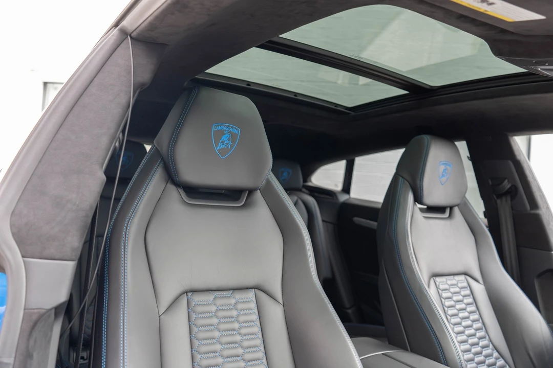 2021 Lamborghini Urus - Image 29 of 31