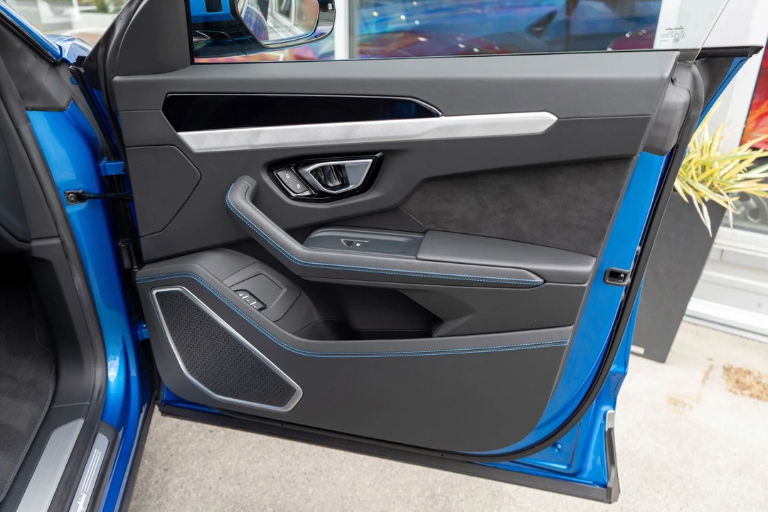 2021 Lamborghini Urus - Image 28 of 31