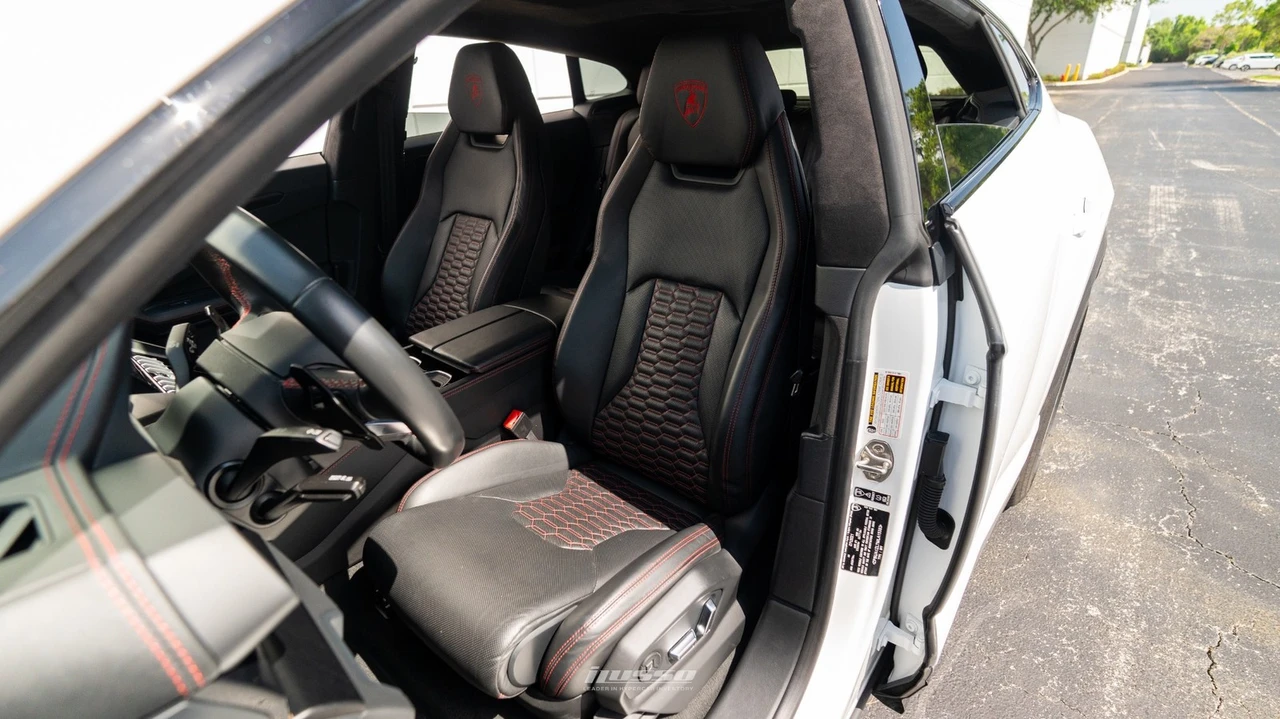 2021 Lamborghini Urus - Image 29 of 31