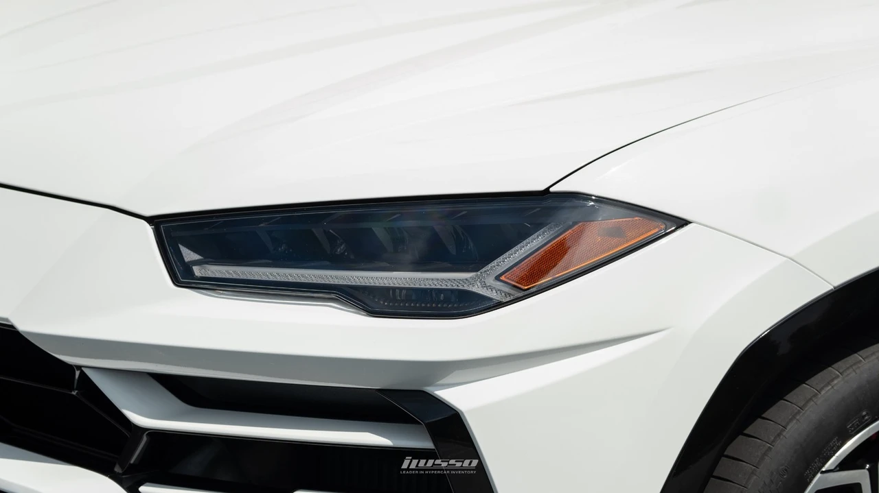 2021 Lamborghini Urus - Image 17 of 31