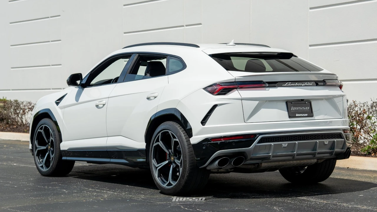 2021 Lamborghini Urus - Image 20 of 31