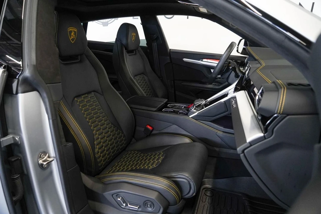 2021 Lamborghini Urus - Image 15 of 21
