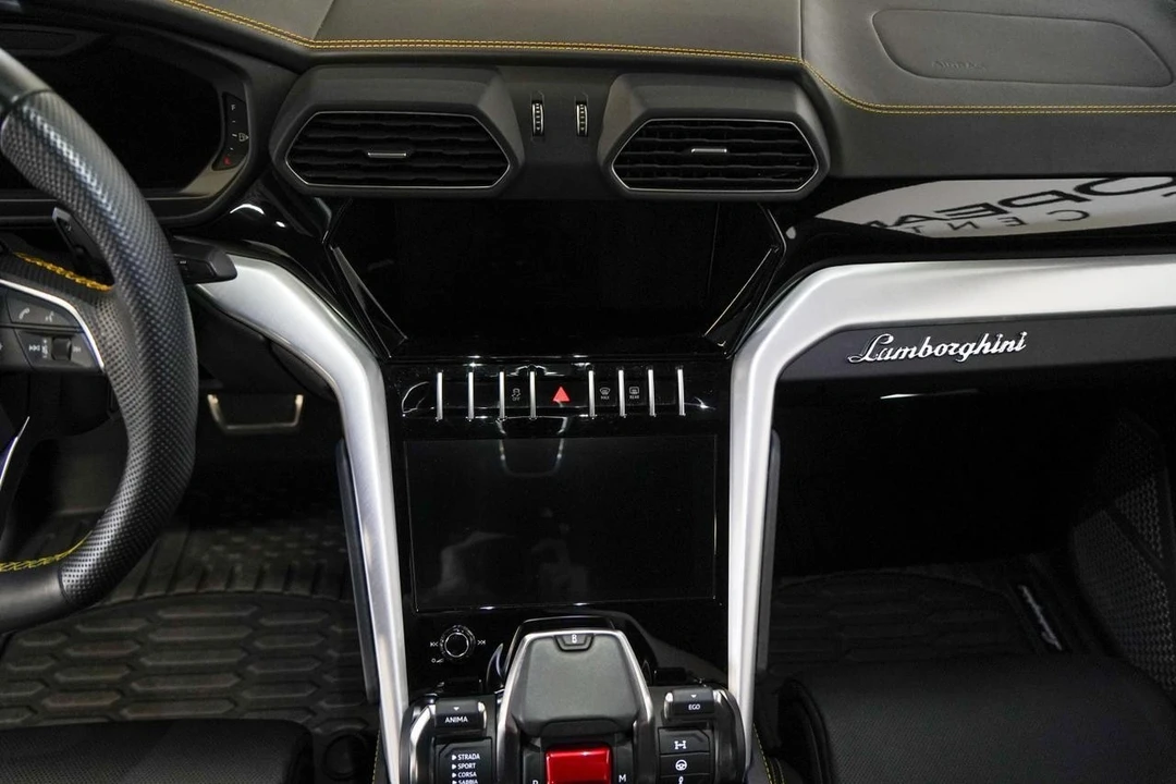 2021 Lamborghini Urus - Image 11 of 21