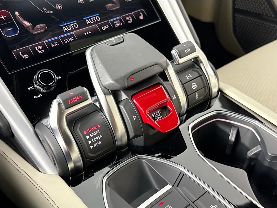 2021 Lamborghini Urus - Image 19 of 31