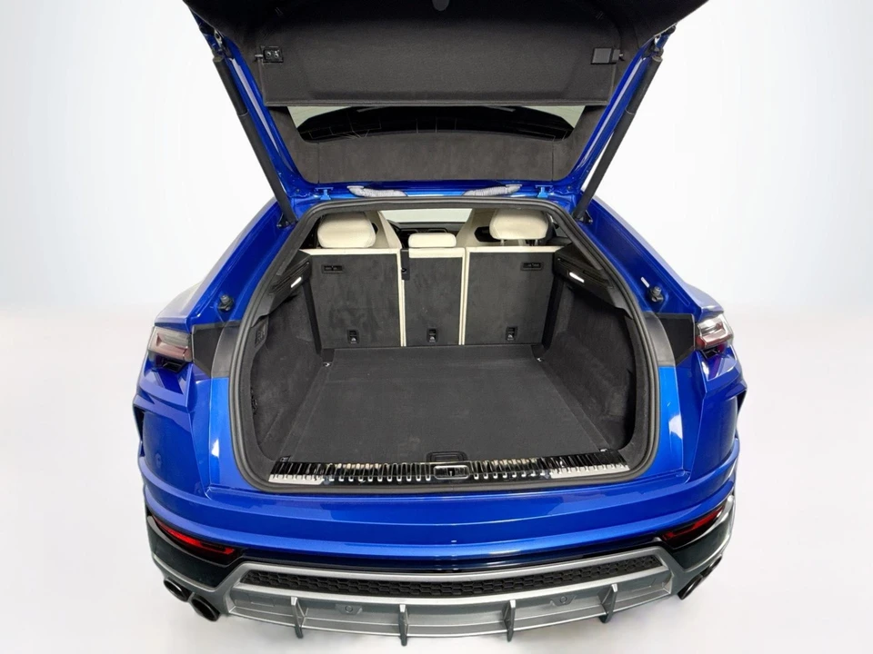 2021 Lamborghini Urus - Image 28 of 31