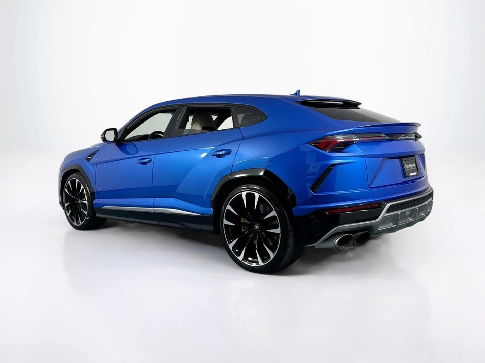 2021 Lamborghini Urus - Image 7 of 31