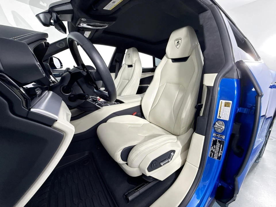 2021 Lamborghini Urus - Image 11 of 31
