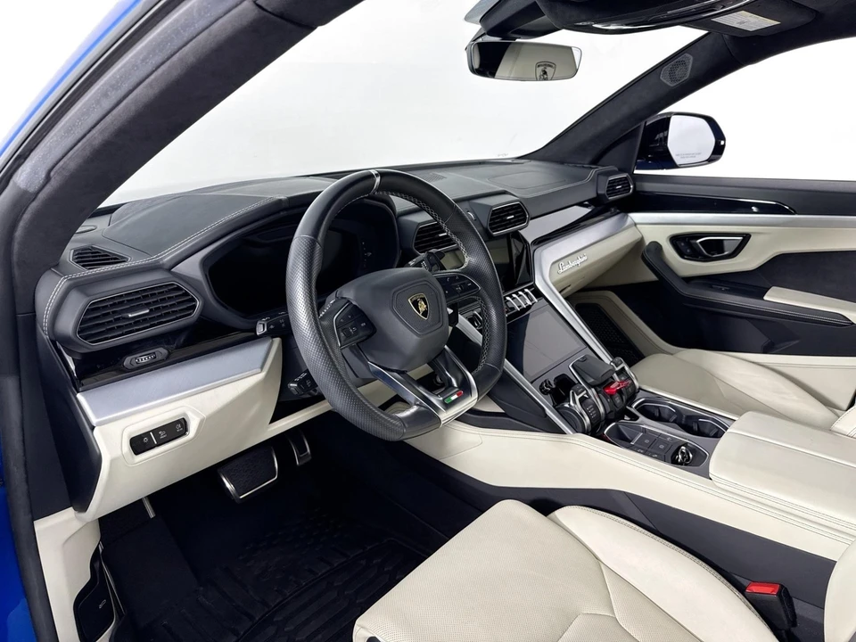 2021 Lamborghini Urus - Image 9 of 31