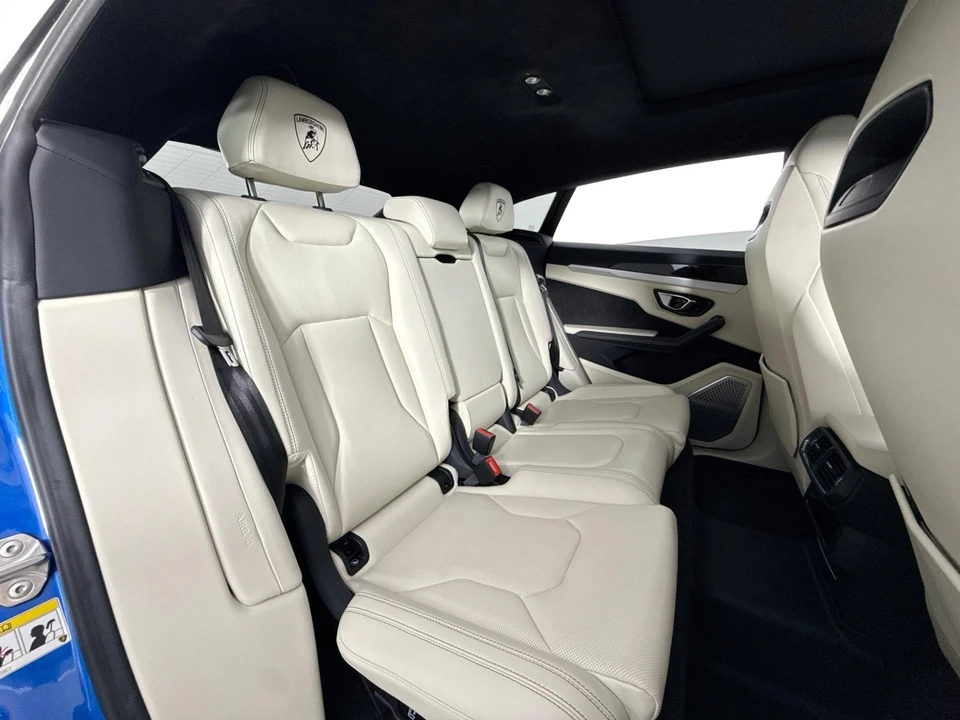 2021 Lamborghini Urus - Image 29 of 31