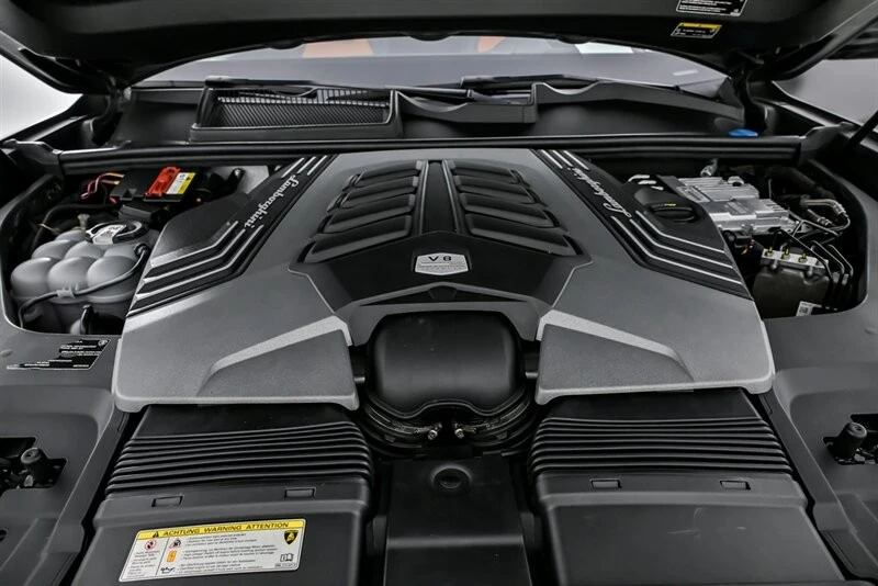 2021 Lamborghini Urus - Image 17 of 21