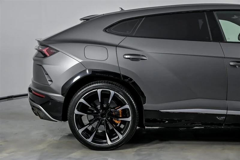 2021 Lamborghini Urus - Image 13 of 21