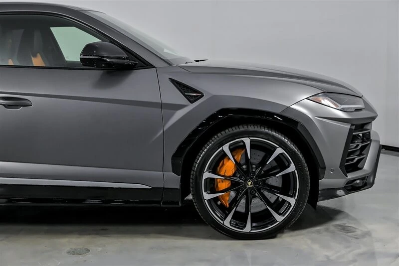 2021 Lamborghini Urus - Image 15 of 21