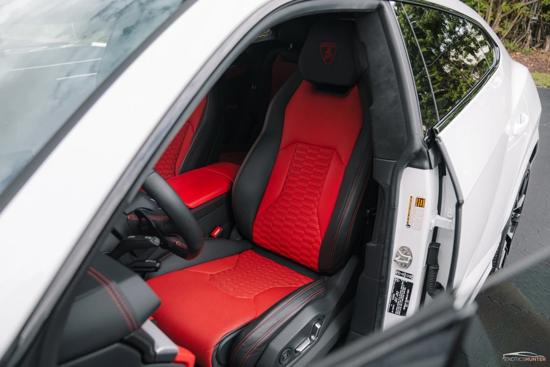 2021 Lamborghini Urus - Image 11 of 12