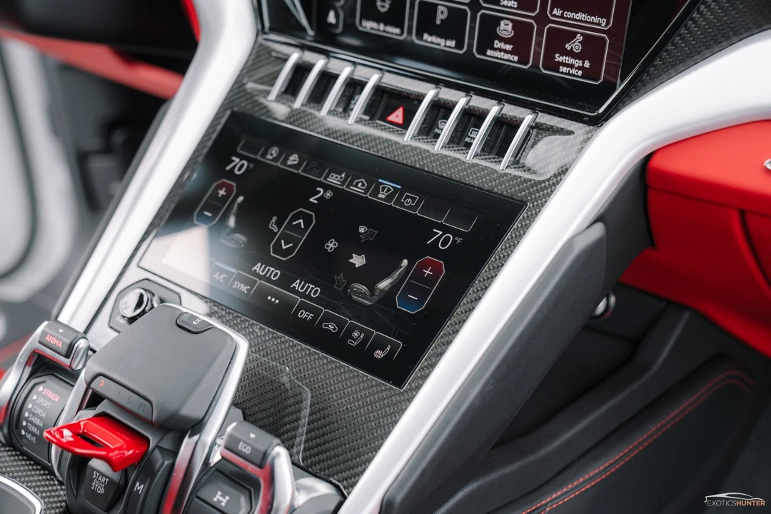 2021 Lamborghini Urus - Image 8 of 12