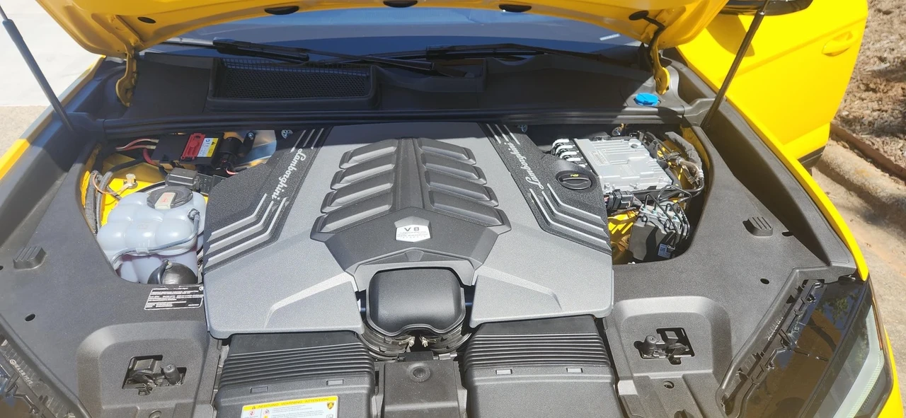 2021 Lamborghini Urus - Image 10 of 21
