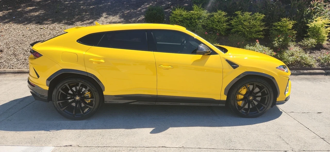 2021 Lamborghini Urus - Image 15 of 21