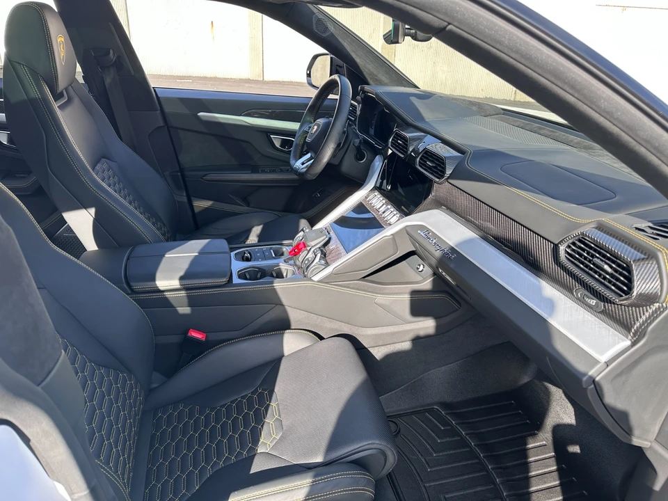 2021 Lamborghini Urus - Image 13 of 13