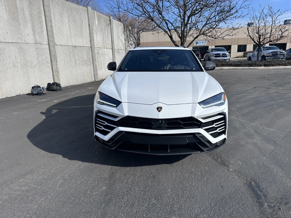 2021 Lamborghini Urus - Image 10 of 13