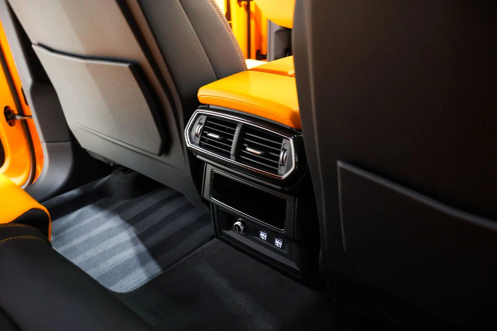 2021 Lamborghini Urus - Image 27 of 31