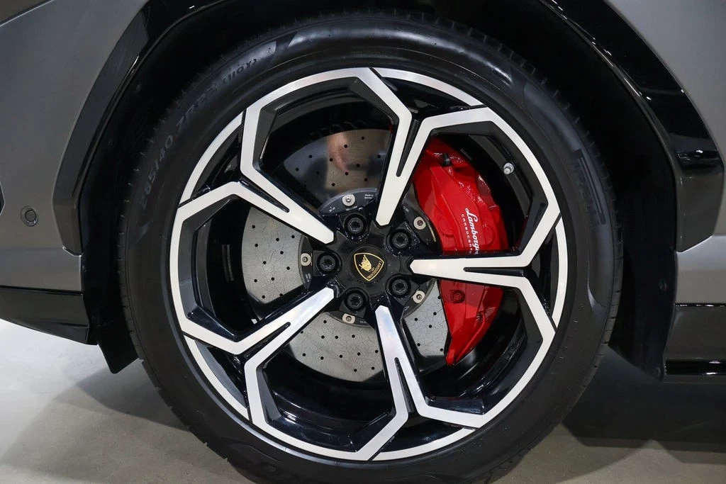 2021 Lamborghini Urus - Image 13 of 21