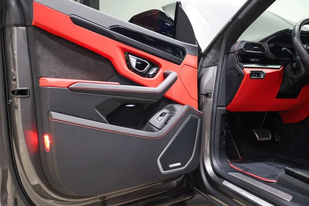 2021 Lamborghini Urus - Image 19 of 21