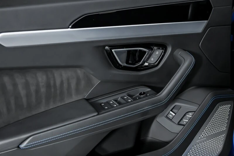 2021 Lamborghini Urus - Image 18 of 31