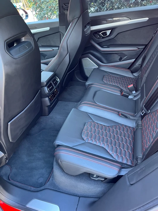 2021 Lamborghini Urus - Image 8 of 9