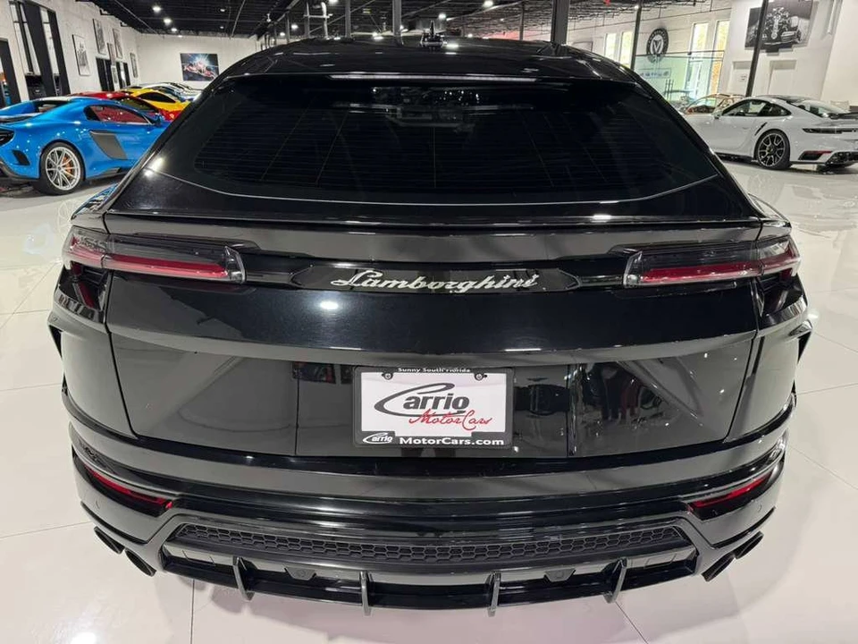 2021 Lamborghini Urus - Image 6 of 12