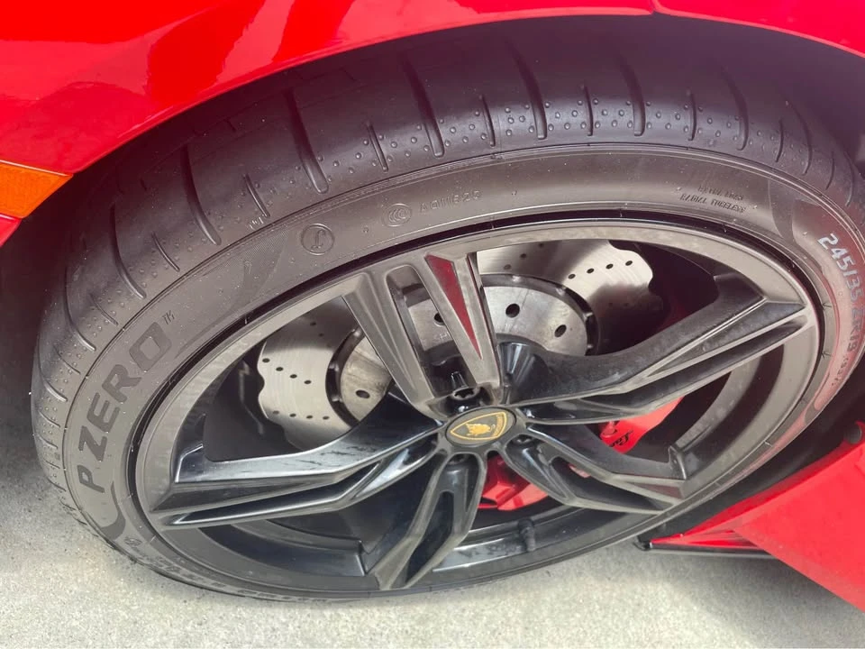 2021 Lamborghini Huracan - Image 2 of 10