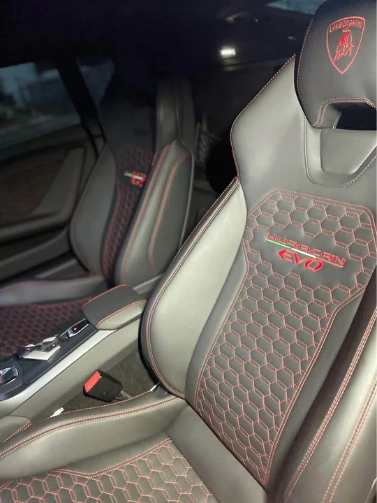 2021 Lamborghini Huracan - Image 8 of 10