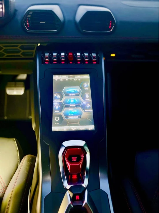 2021 Lamborghini Huracan - Image 6 of 10