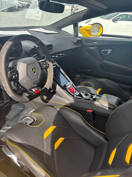 2021 Lamborghini Huracan LP610-2 EVO - Image 7 of 13
