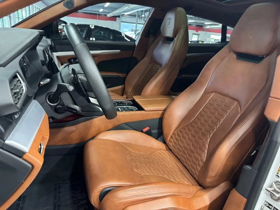 2021 Lamborghini Urus - Image 12 of 19