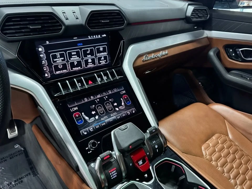 2021 Lamborghini Urus - Image 19 of 19