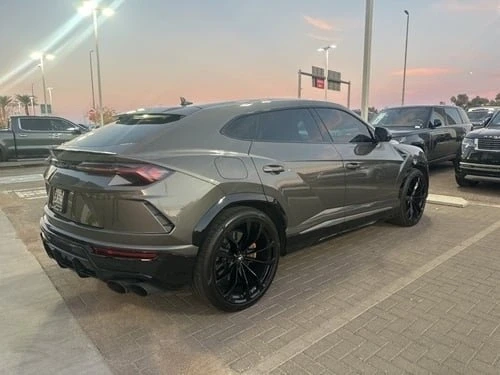 2021 Lamborghini Urus - Image 3 of 7