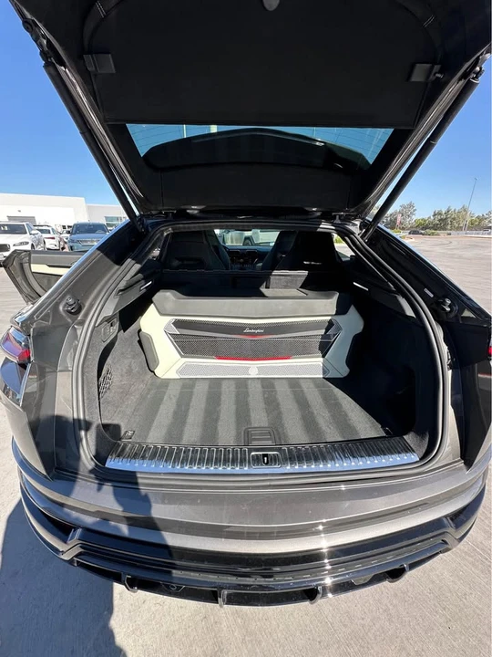 2021 Lamborghini Urus - Image 13 of 15