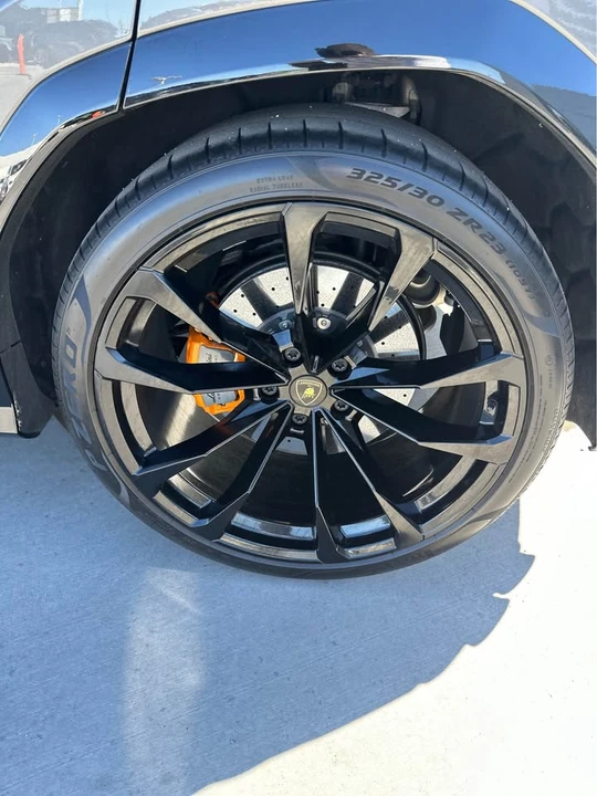 2021 Lamborghini Urus - Image 7 of 15
