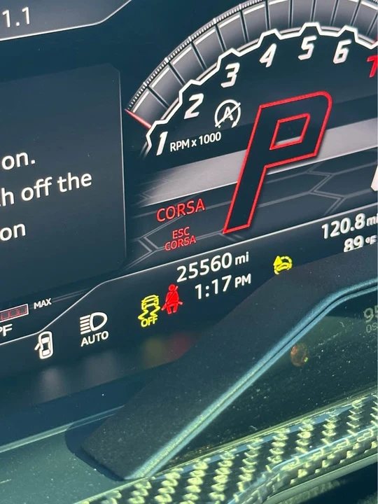 2021 Lamborghini Urus - Image 15 of 15