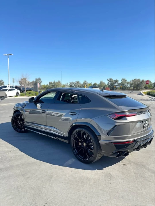 2021 Lamborghini Urus - Image 6 of 15