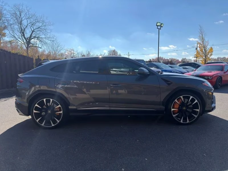 2021 Lamborghini Urus - Image 4 of 18