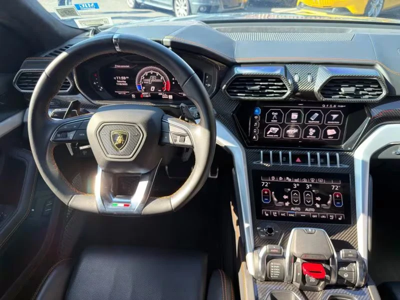 2021 Lamborghini Urus - Image 12 of 18