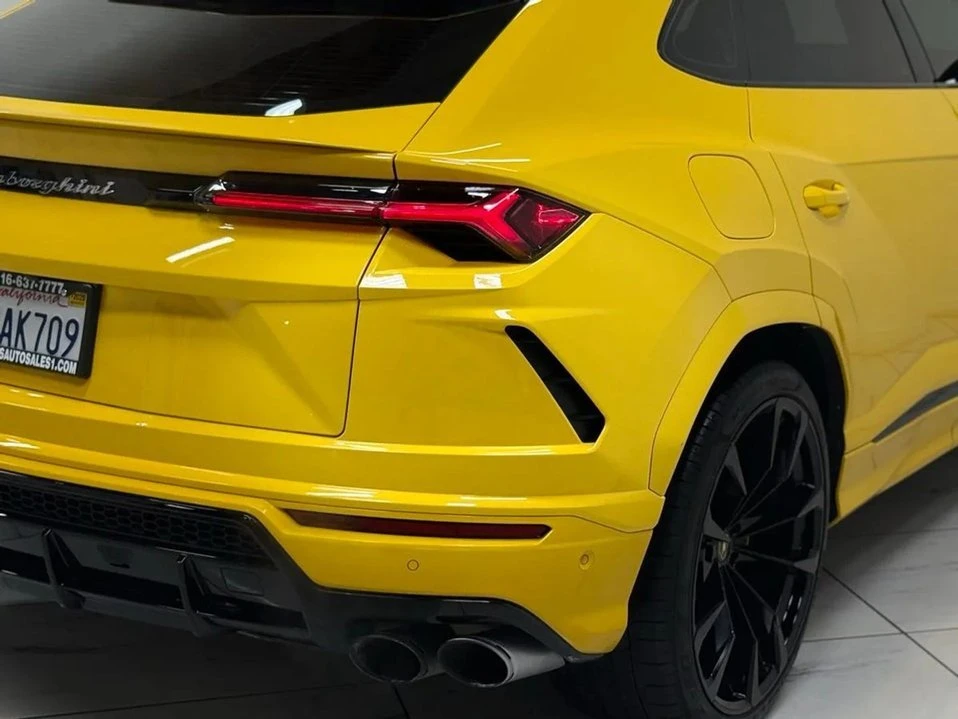2021 Lamborghini Urus - Image 16 of 20
