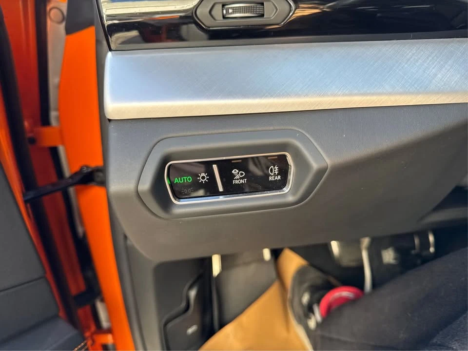 2021 Lamborghini Urus - Image 16 of 19