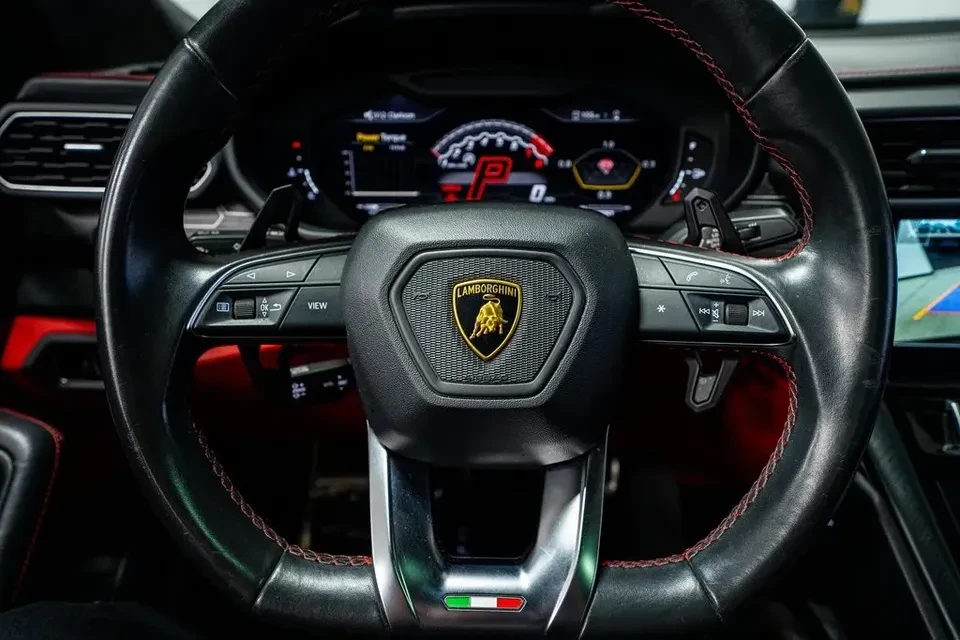 2021 Lamborghini Urus - Image 9 of 13