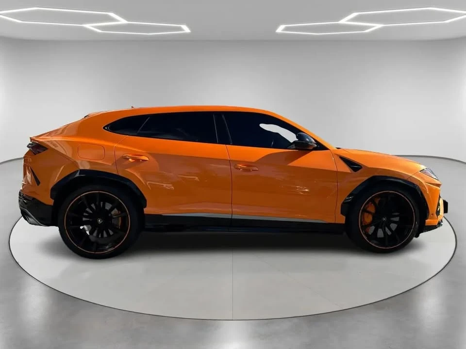 2021 Lamborghini Urus - Image 3 of 19