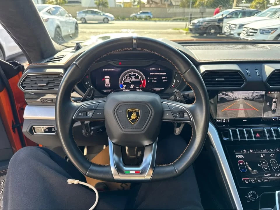 2021 Lamborghini Urus - Image 15 of 19