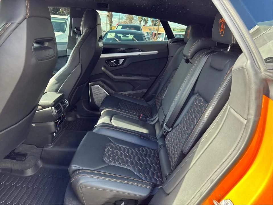 2021 Lamborghini Urus - Image 9 of 19