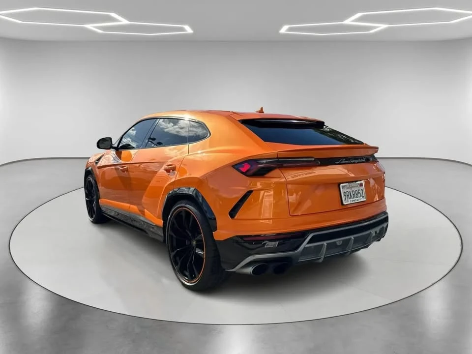 2021 Lamborghini Urus - Image 6 of 19
